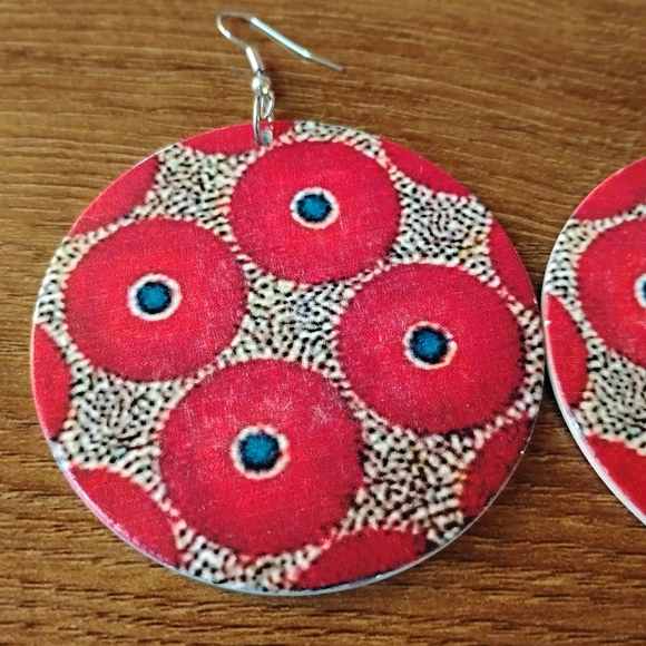 Women's Red Blue Black White Round Dangle Earrings Wooden Statement Jewelry - Picture 3 of 5
